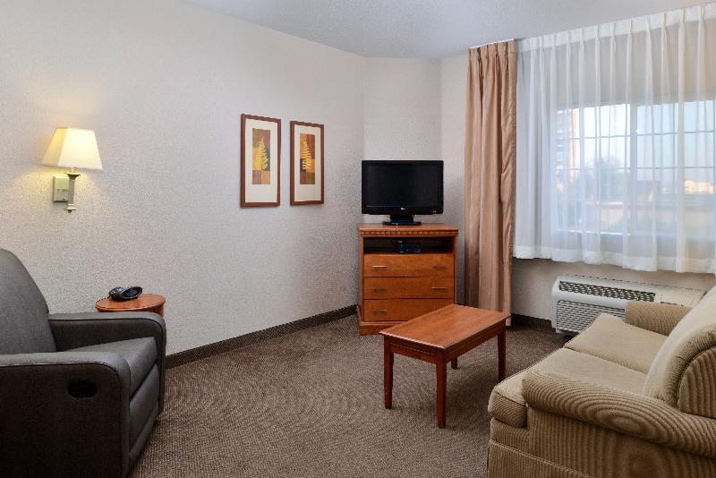 Candlewood Suites Turlock By Ihg Экстерьер фото