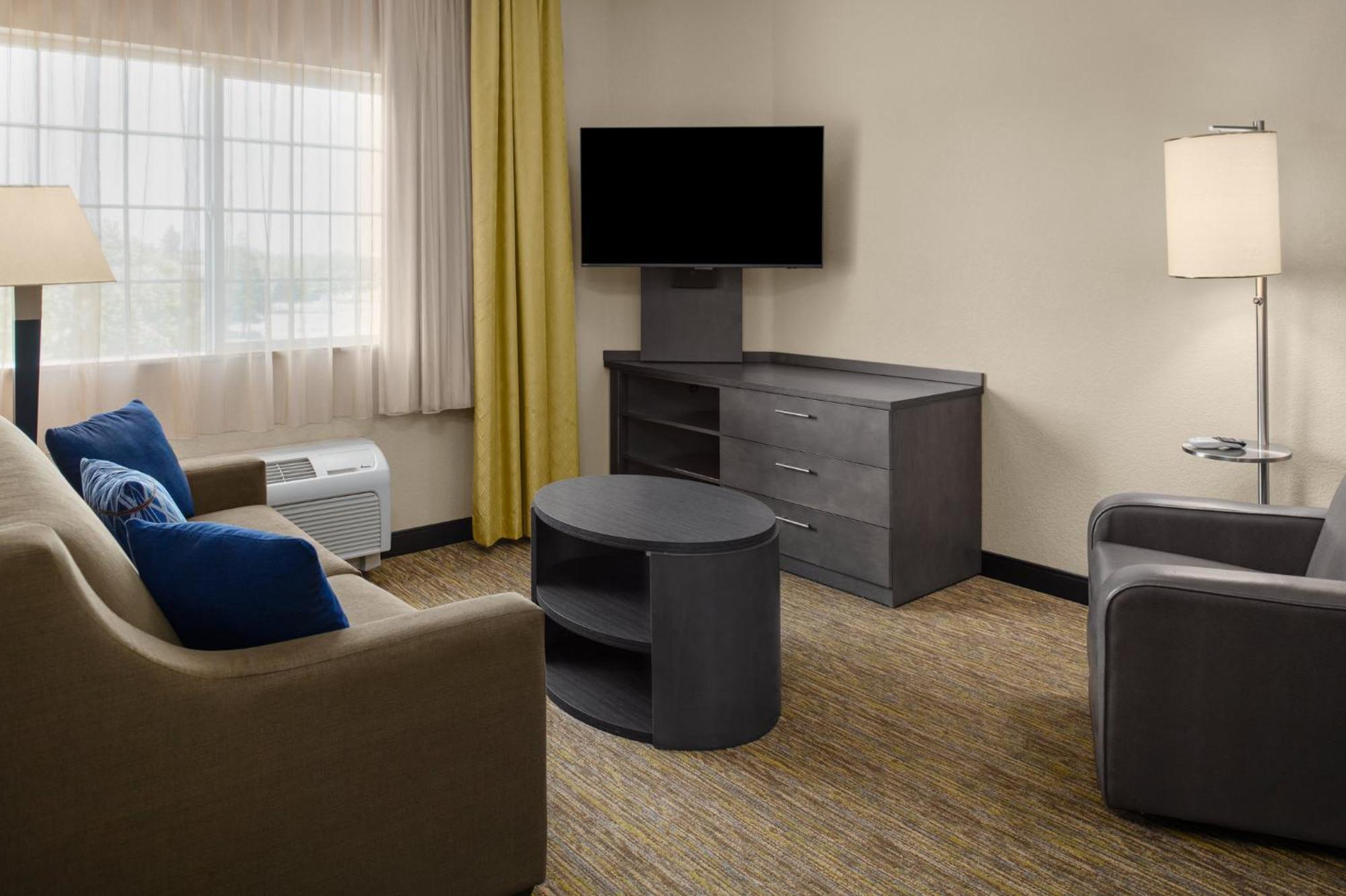 Candlewood Suites Turlock By Ihg Экстерьер фото