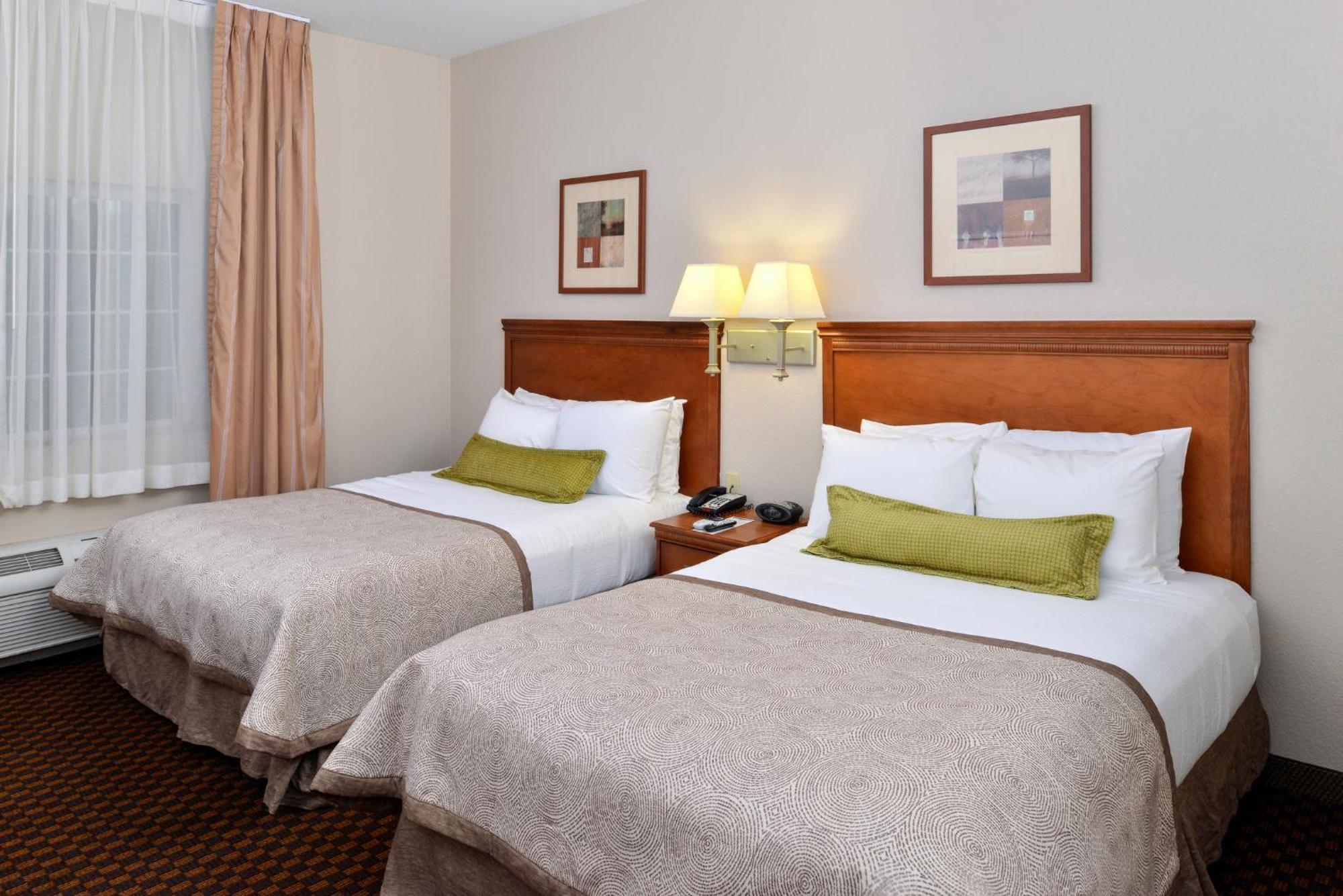 Candlewood Suites Turlock By Ihg Экстерьер фото