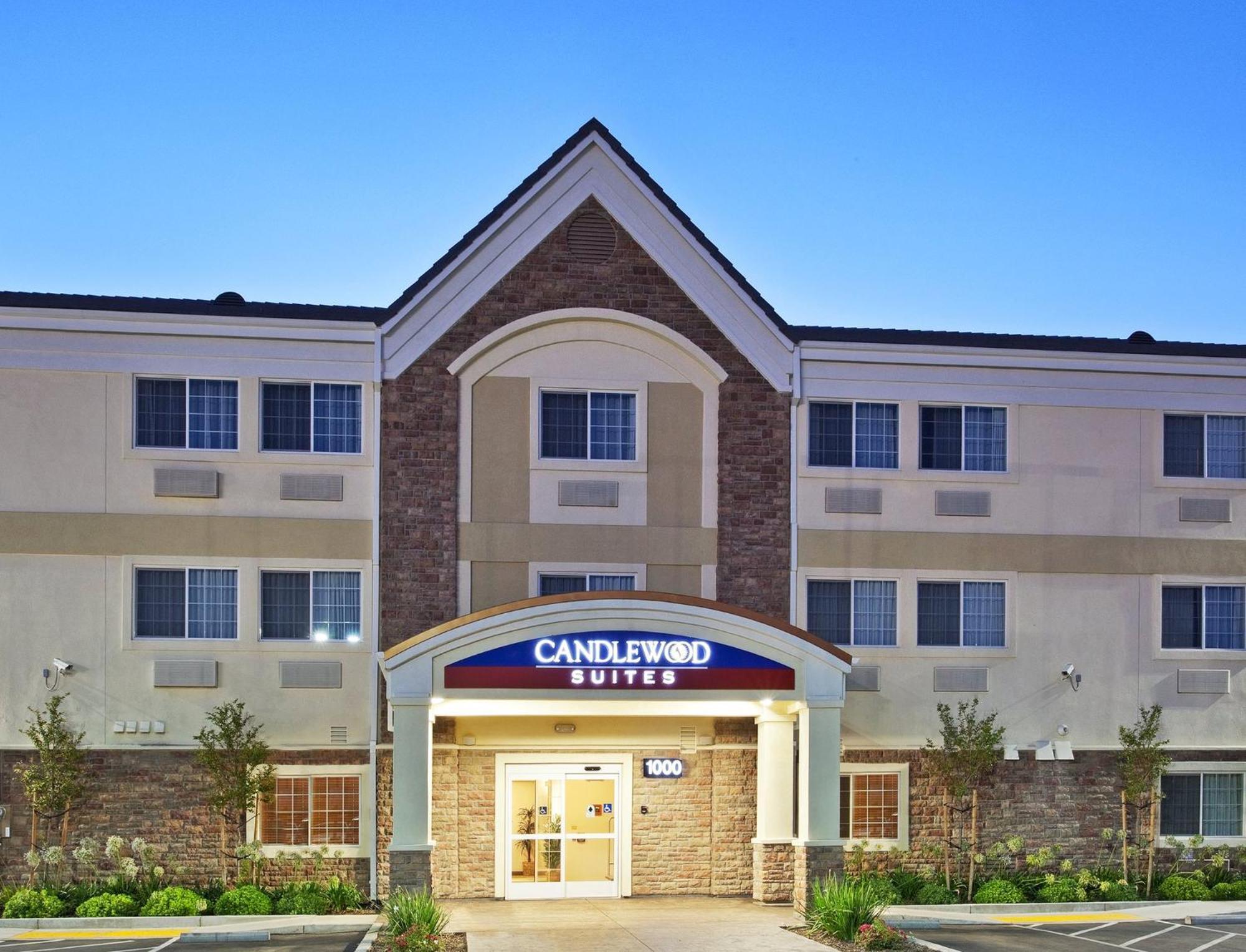 Candlewood Suites Turlock By Ihg Экстерьер фото