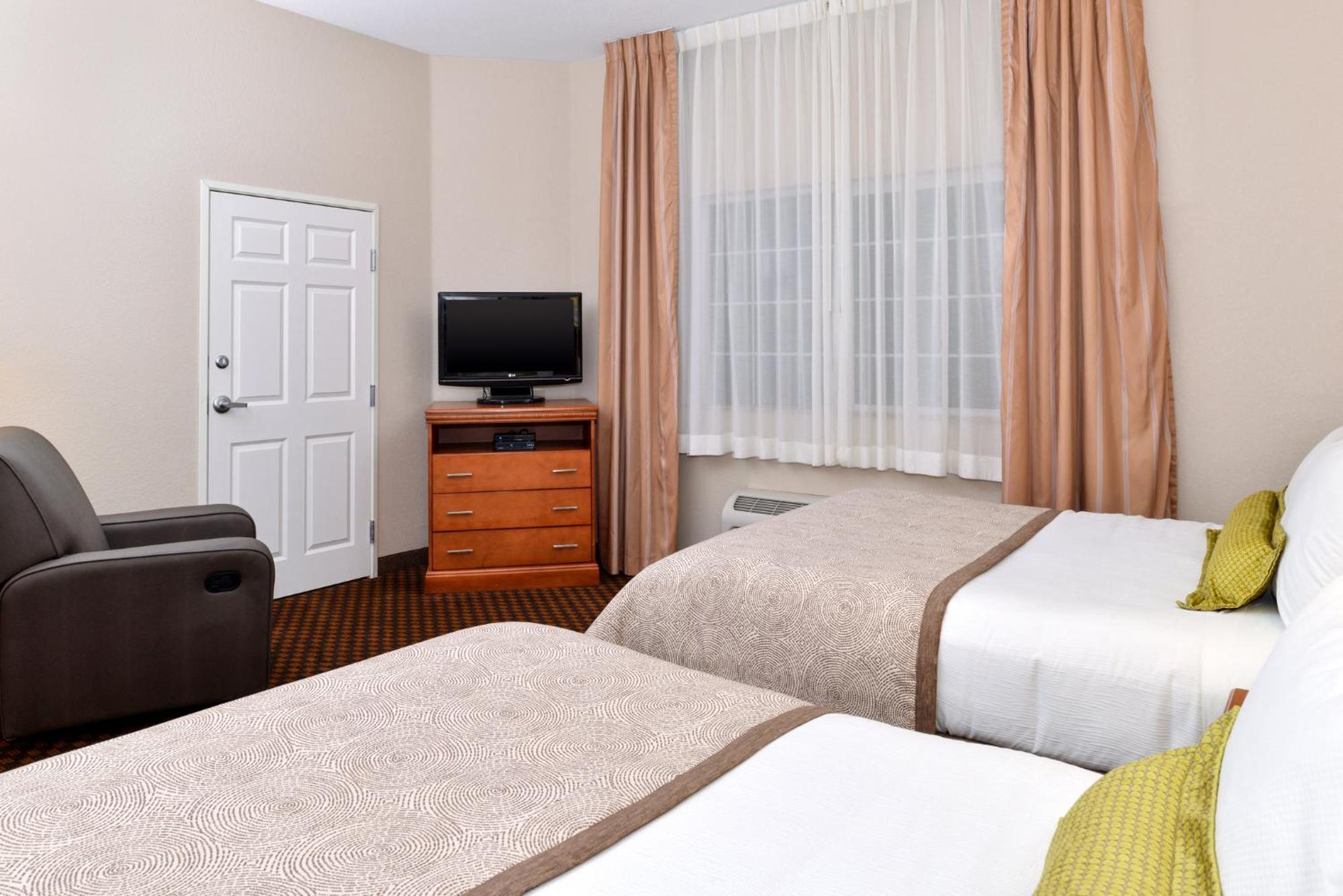 Candlewood Suites Turlock By Ihg Экстерьер фото